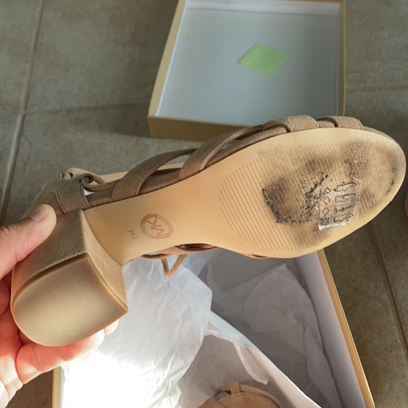 Michael Kors mirabel suede sandal - Picture 7 of 8